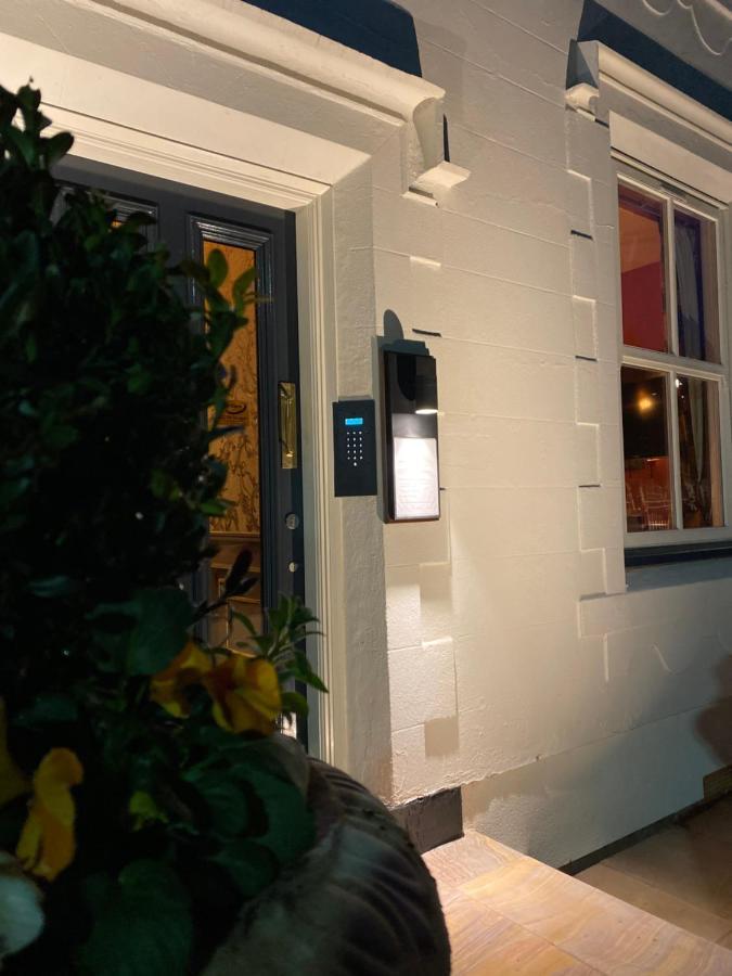 Domo Boutique Hotel オールドベリー エクステリア 写真